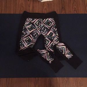 Geometric Yoga leggings